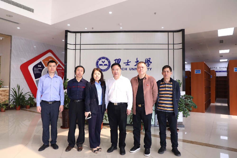 美國華人總商會會長程遠蒞臨理士國際參觀